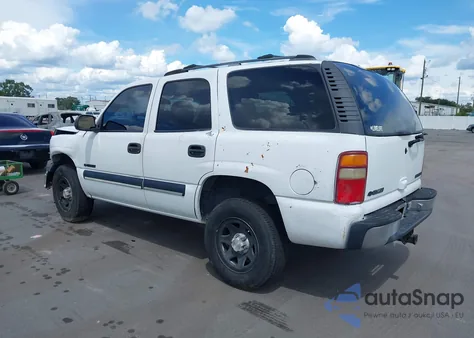 2000 Chevrolet Tahoe All New Ls z USA, uszkodzony, nr VIN 1GNEK13T0YJ120504